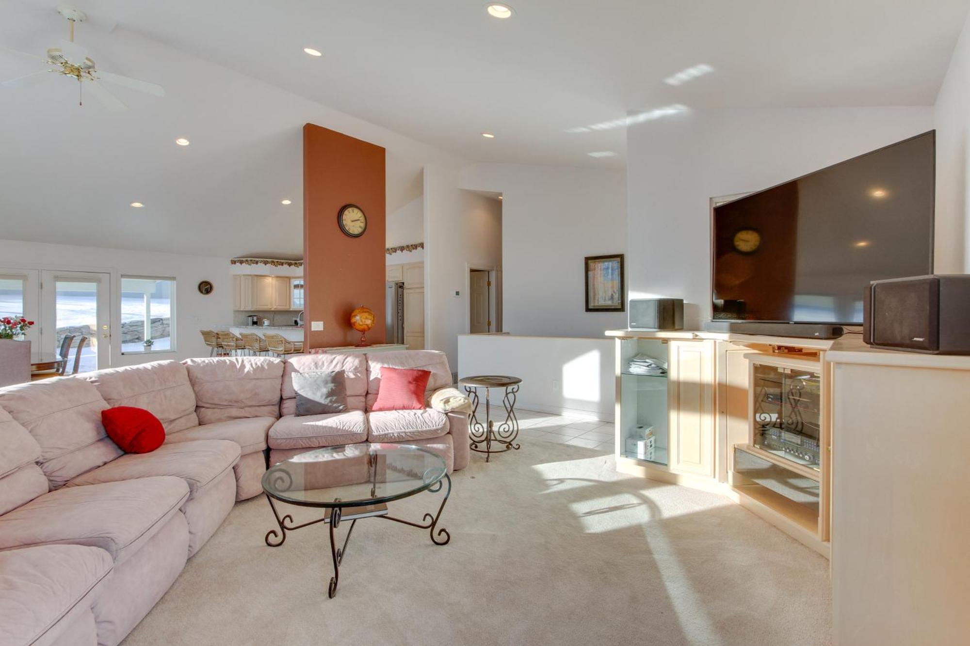 Inviting Great Falls Home With Wraparound Deck! Exterior foto